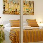 Modern 2-Bed Apt, Late Check In Available